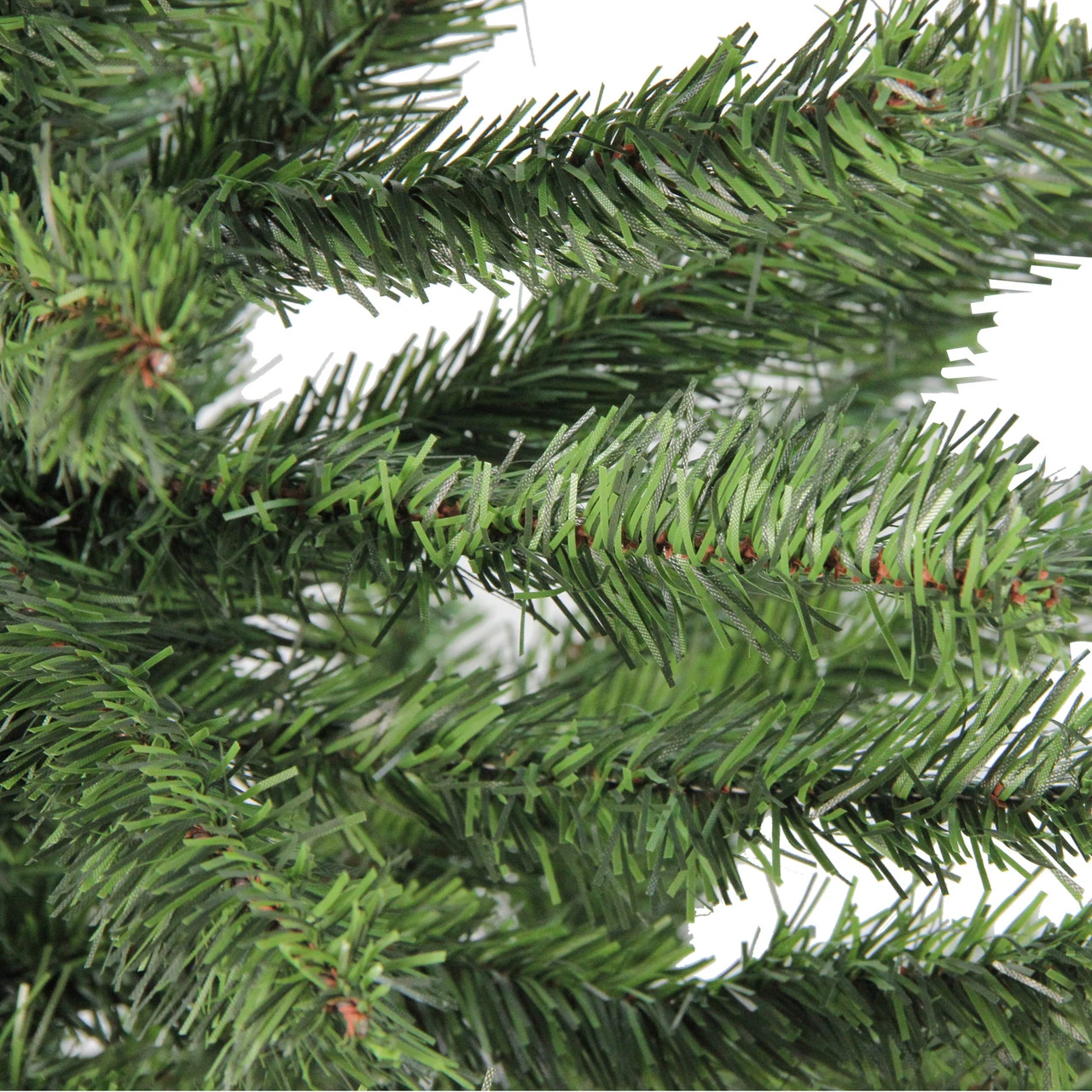 5' Canadian Pine Medium Artificial Christmas Tree, Unlit - Image 4