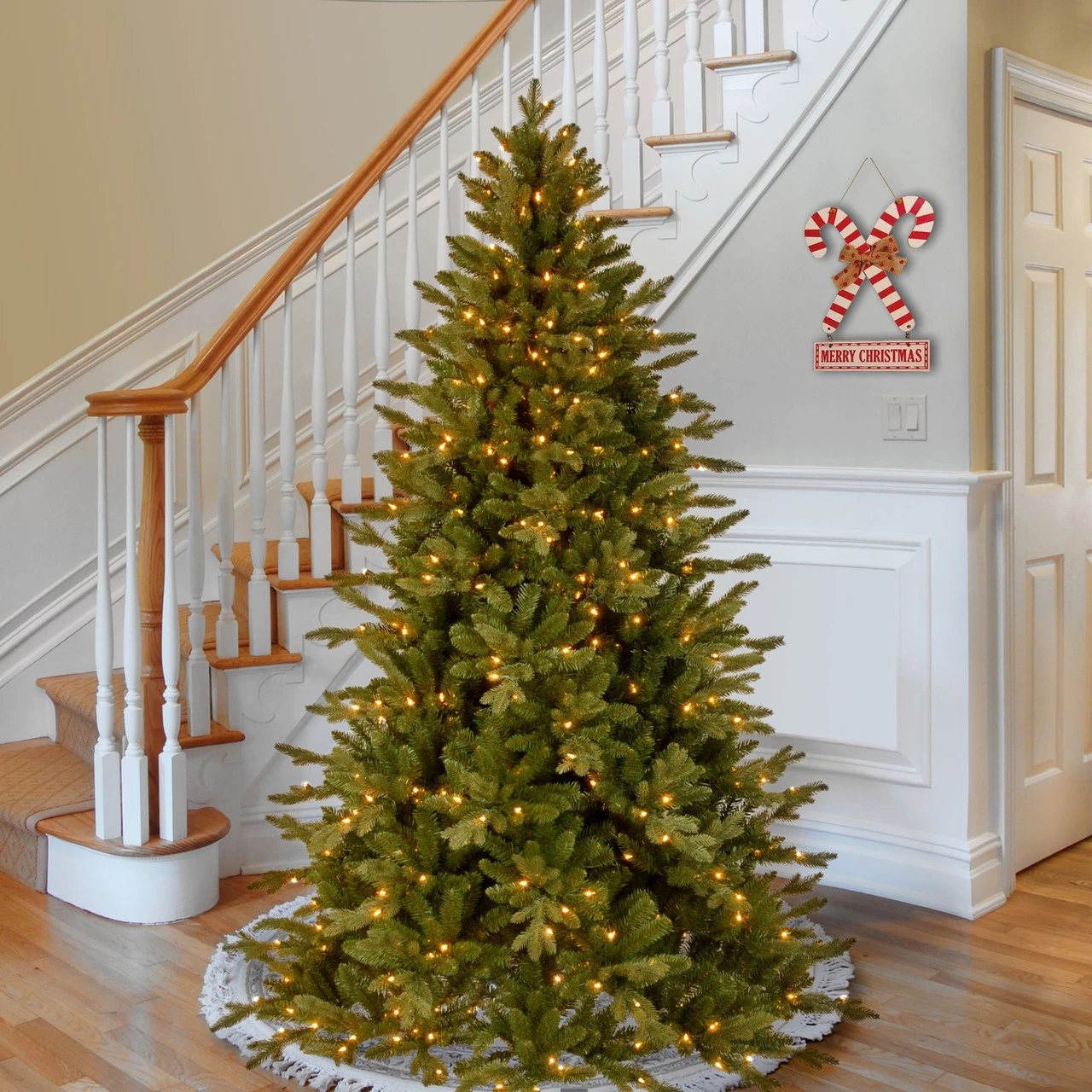 7.5’ Pre-LitAvalon Spruce Christmas Tree – Clear Lights - Image 3
