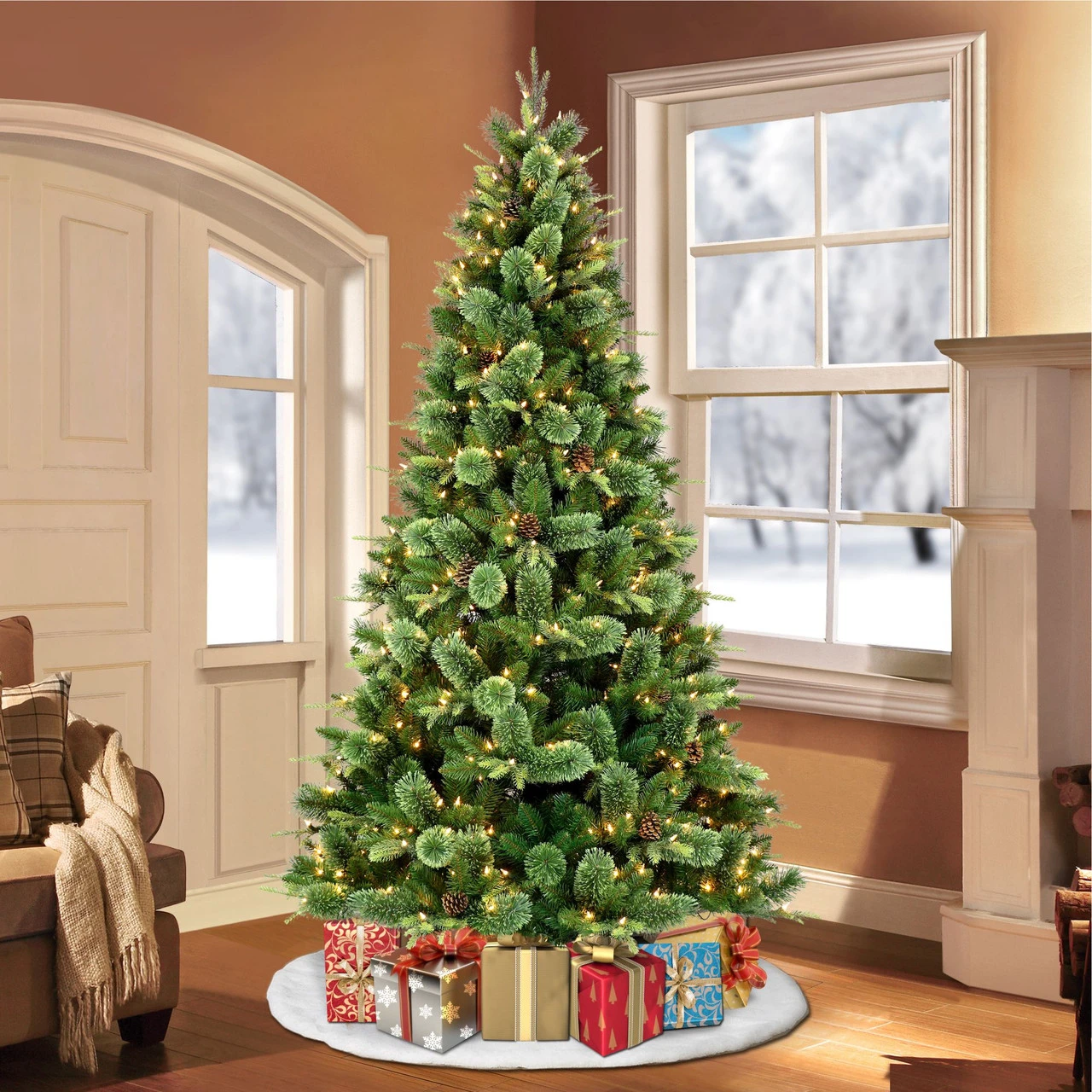 7.5' Pre-Lit Montana Pine Artificial Christmas Tree, Clear Lights - Image 2