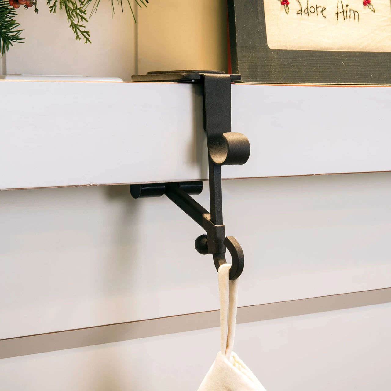 Set Of 2 Brown Christmas Mantle Garland And Stocking Hanger 6.50" - Image 4