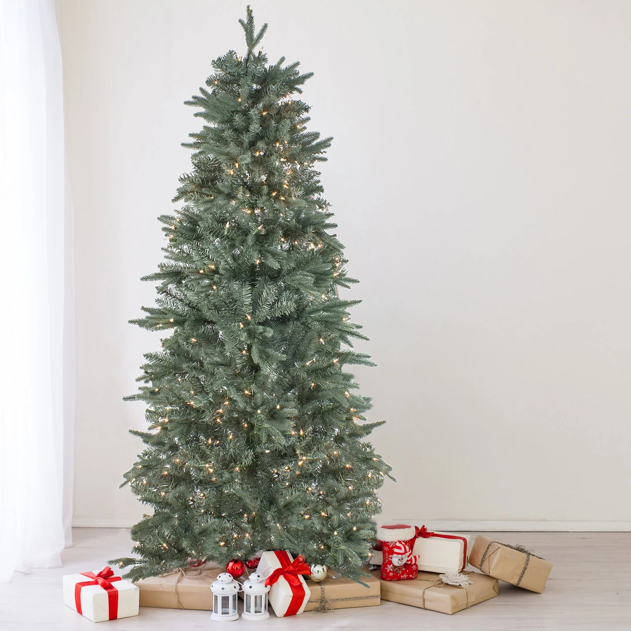 7.5' Pre-Lit Washington Frasier Fir Slim Artificial Christmas Tree - Clear Lights - Image 6