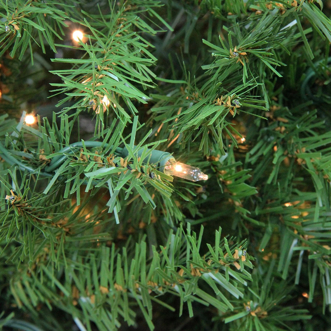 9' Pre-Lit Full Northern Pine Artificial Christmas Tree, Clear Lights - Image 3